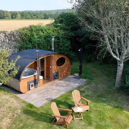 Manoir Du Vau D Arz Gites Et Chambres D Hotes Avec Piscine Malansac Exteriér fotografie