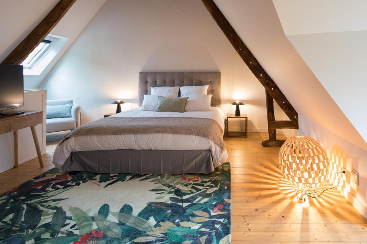 Manoir Du Vau D Arz Gites Et Chambres D Hotes Avec Piscine Malansac Exteriér fotografie
