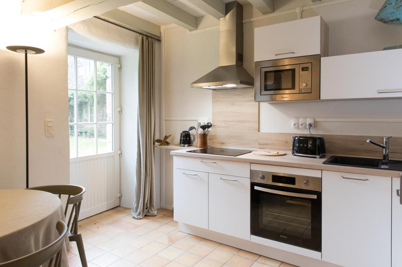 Manoir Du Vau D Arz Gites Et Chambres D Hotes Avec Piscine Malansac Exteriér fotografie