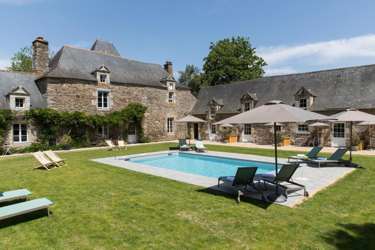 Manoir Du Vau D Arz Gites Et Chambres D Hotes Avec Piscine Malansac Exteriér fotografie